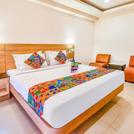 Fabhotel Prime Royal Castle - Nr Coimbatore North Railway Station Exteriör bild