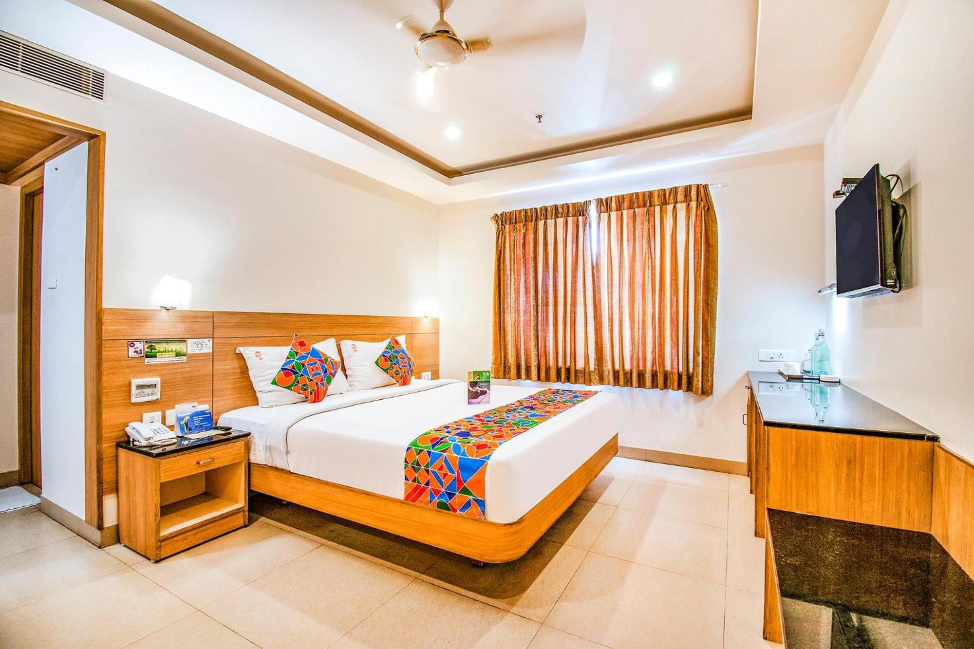 Fabhotel Prime Royal Castle - Nr Coimbatore North Railway Station Exteriör bild
