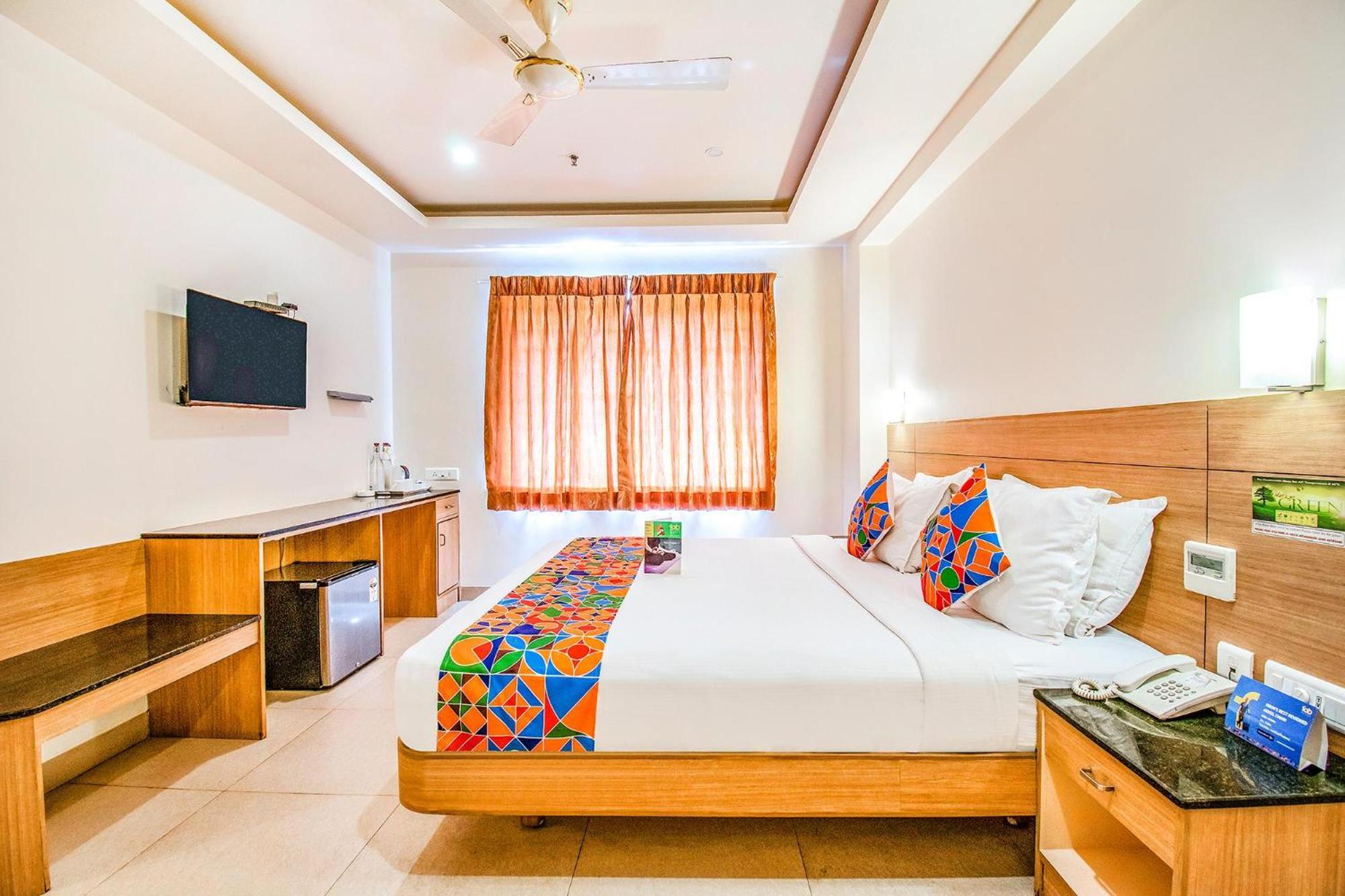 Fabhotel Prime Royal Castle - Nr Coimbatore North Railway Station Exteriör bild